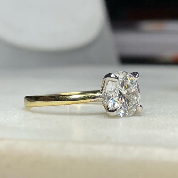 Solid 14k Gold 2ct D, VVS1 Moissanite Ring - Picture 6 of 17